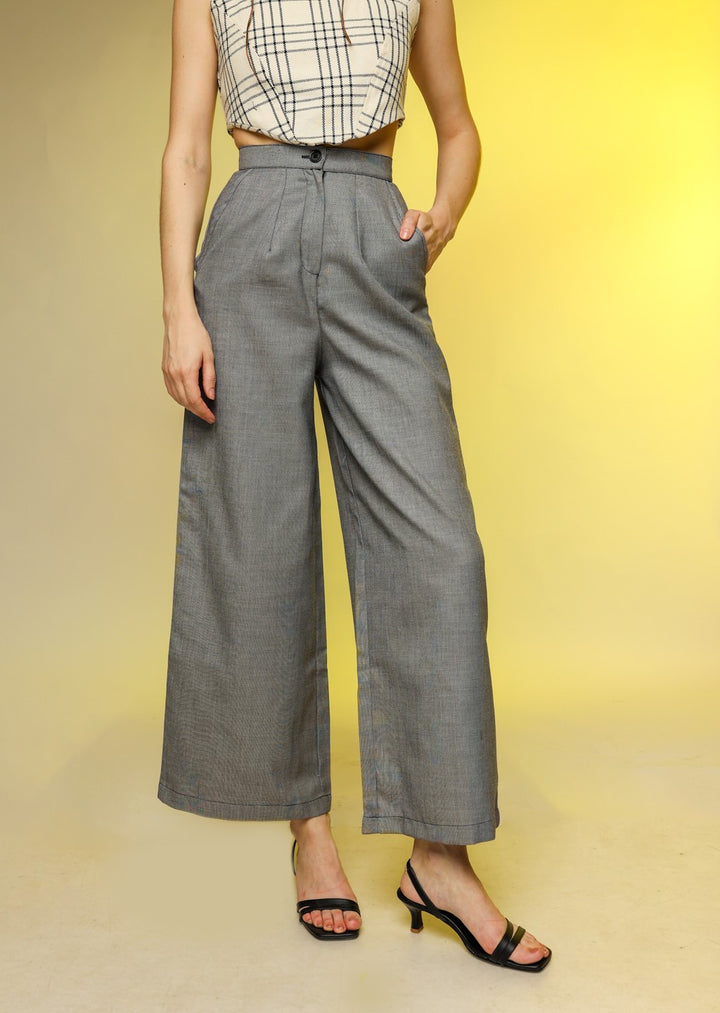 Straight Legged Pants in Solid Grey